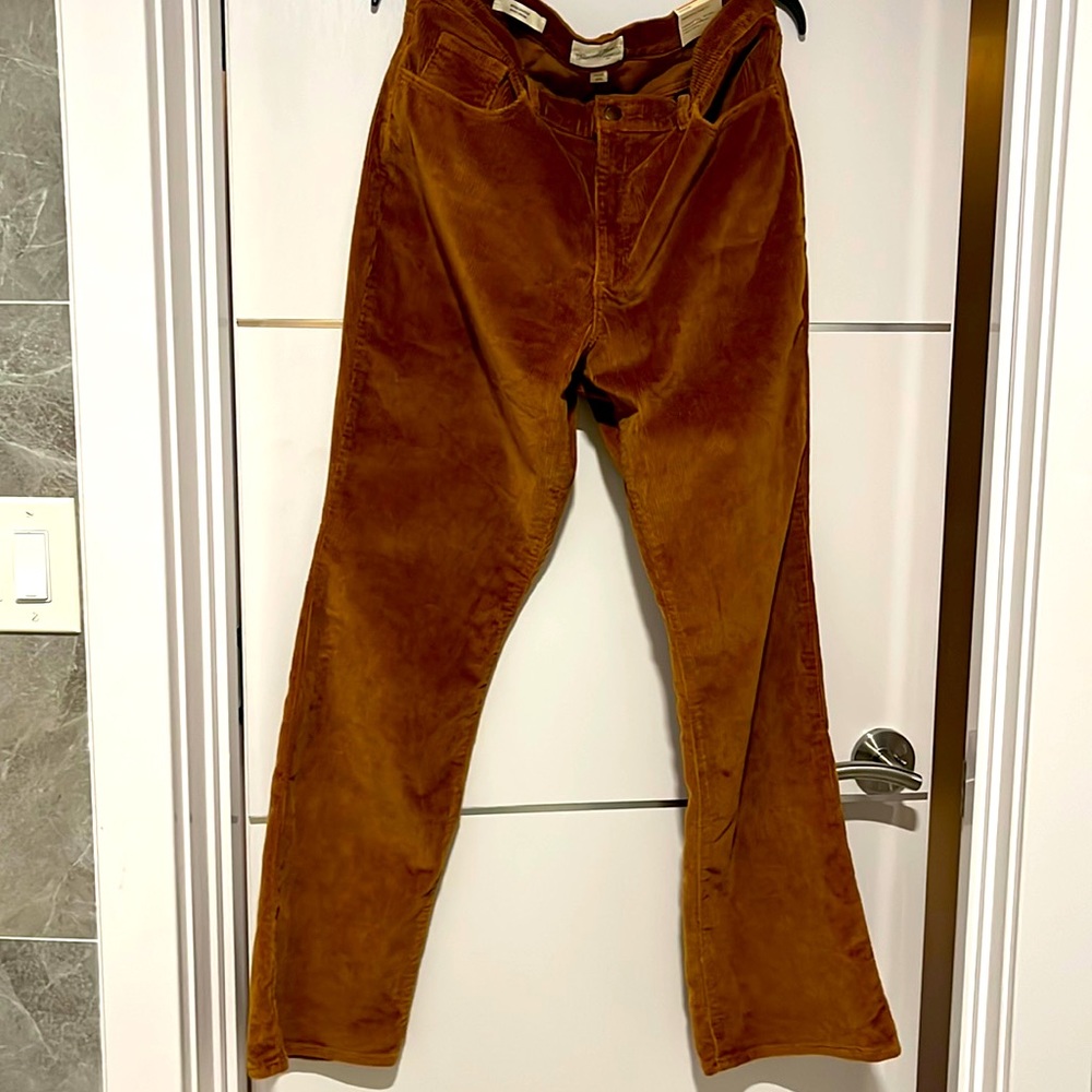 NWT Universal Thread corduroy women pants in vintage bootcut style size 14